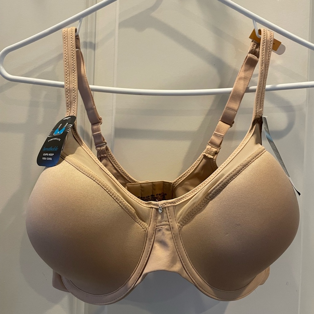 Bali Comfort lite Breathable Bra. Size 36DD. Color grey. $24 NWT